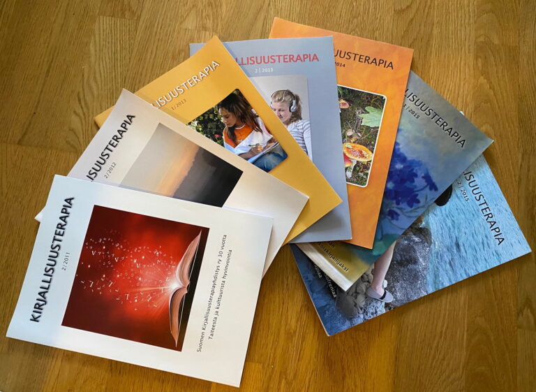 Kirjallisuusterapialehtiä 7kpl ale-setti